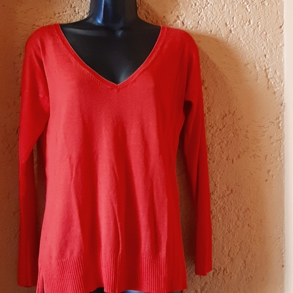 Victoria's Secret Sweaters - Victoria's Secret orange fine knit cotton sweater size L.